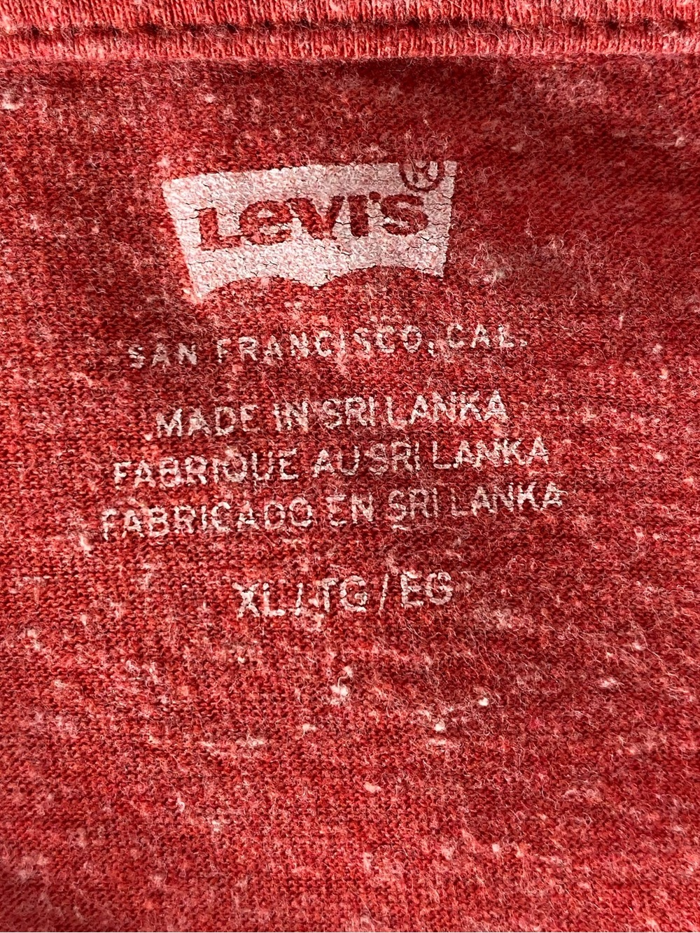 5/$25 Levi's Heathered Red Blue Batwing Logo Graphic T Shirt  XL - Picture 4 of 12